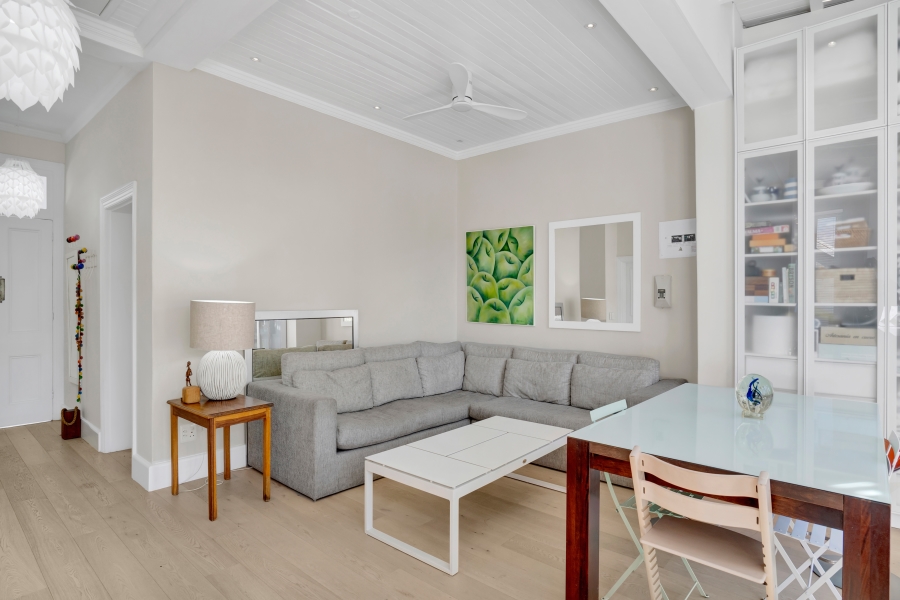 2 Bedroom Property for Sale in Oranjezicht Western Cape